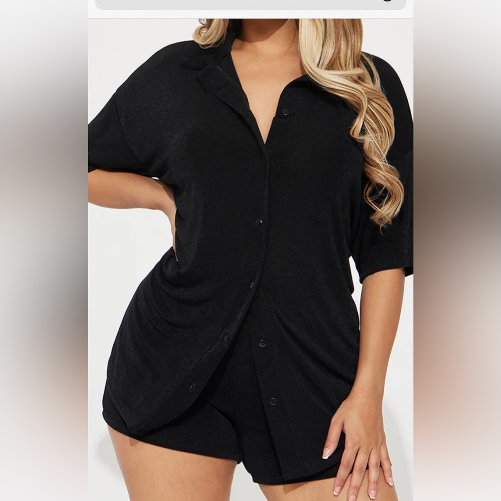 Fashion nova 2 pc slinky short set